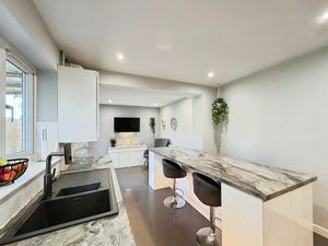 Photo 14- click for photo gallery